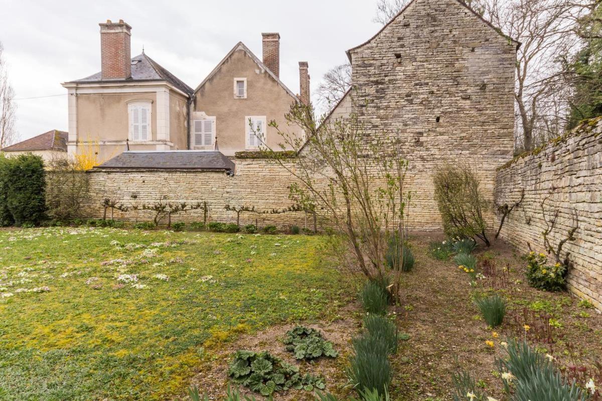 Le Clos De Tweed Tanlay Zewnętrze zdjęcie