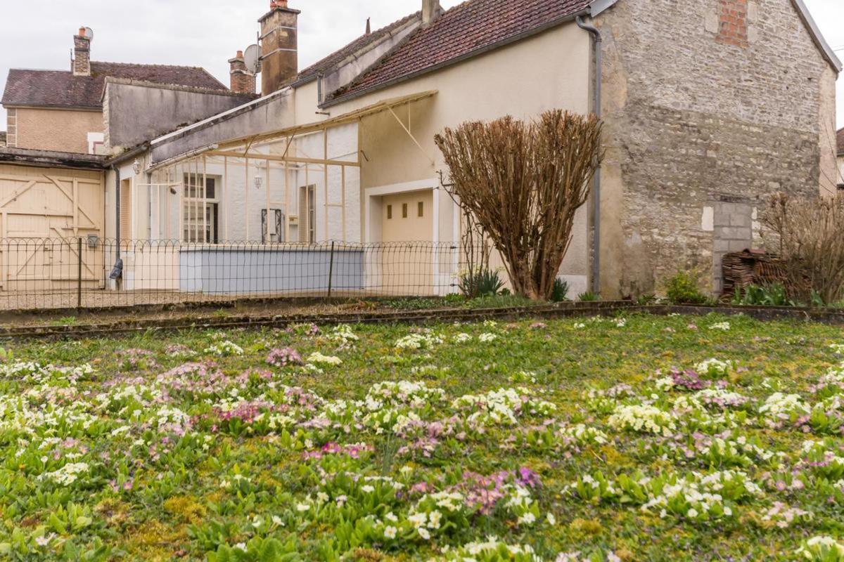 Le Clos De Tweed Tanlay Zewnętrze zdjęcie